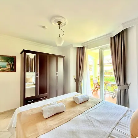 Βίλα Fethiye-calis'ta 5 Yatak Odali 10 Kisilik Coral 4 *